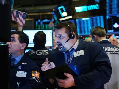 Giới đầu tư vẫn đang bán cổ phiếu mạnh hơn